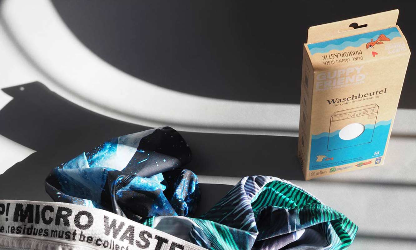 YOGA LEGGINGS MIKROPLASTIK-TEST MIT GUPPYFRIEND WASCHBEUTEL