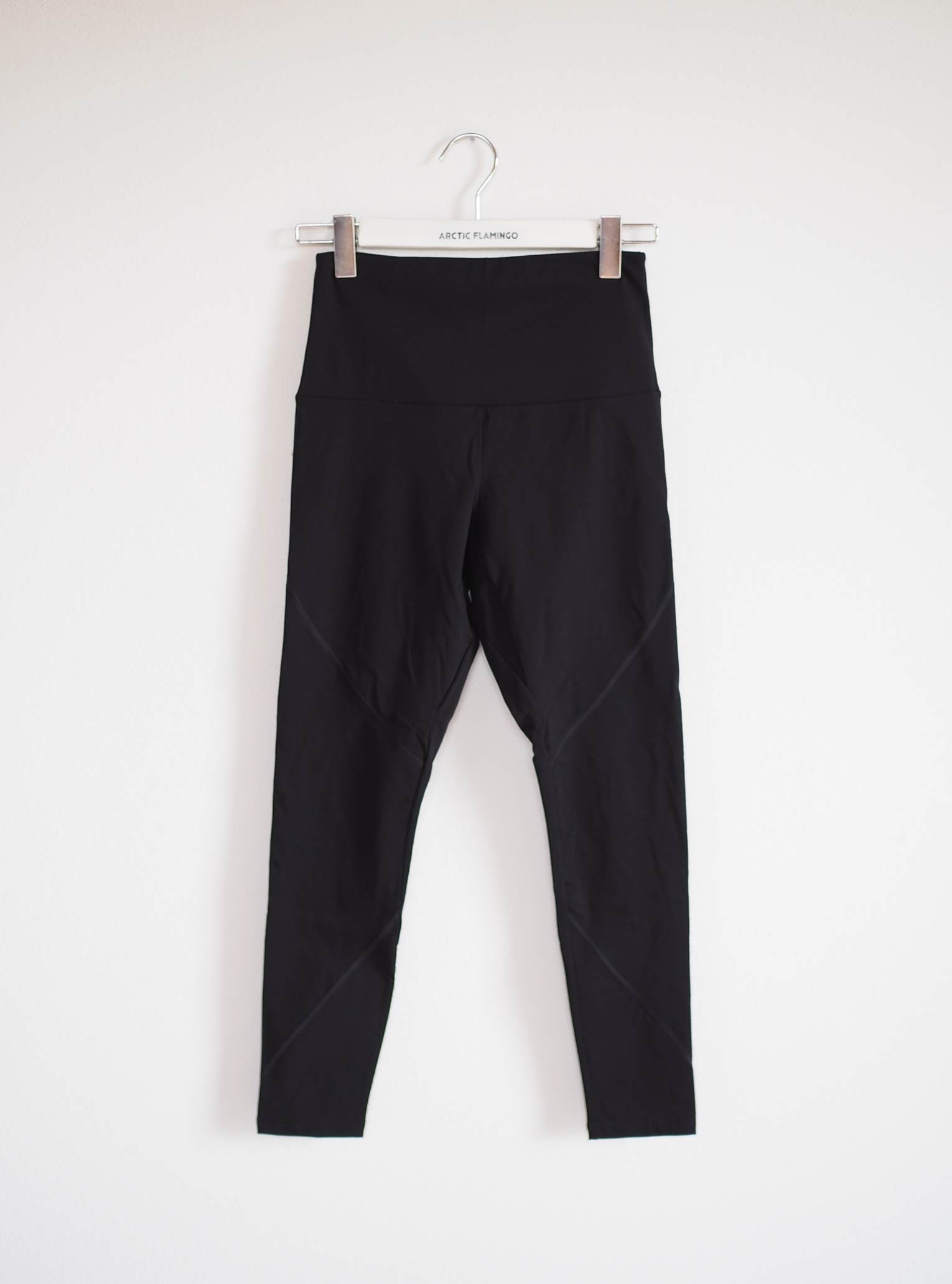 Gr. M - Yoga Leggings BLACK SPARROW