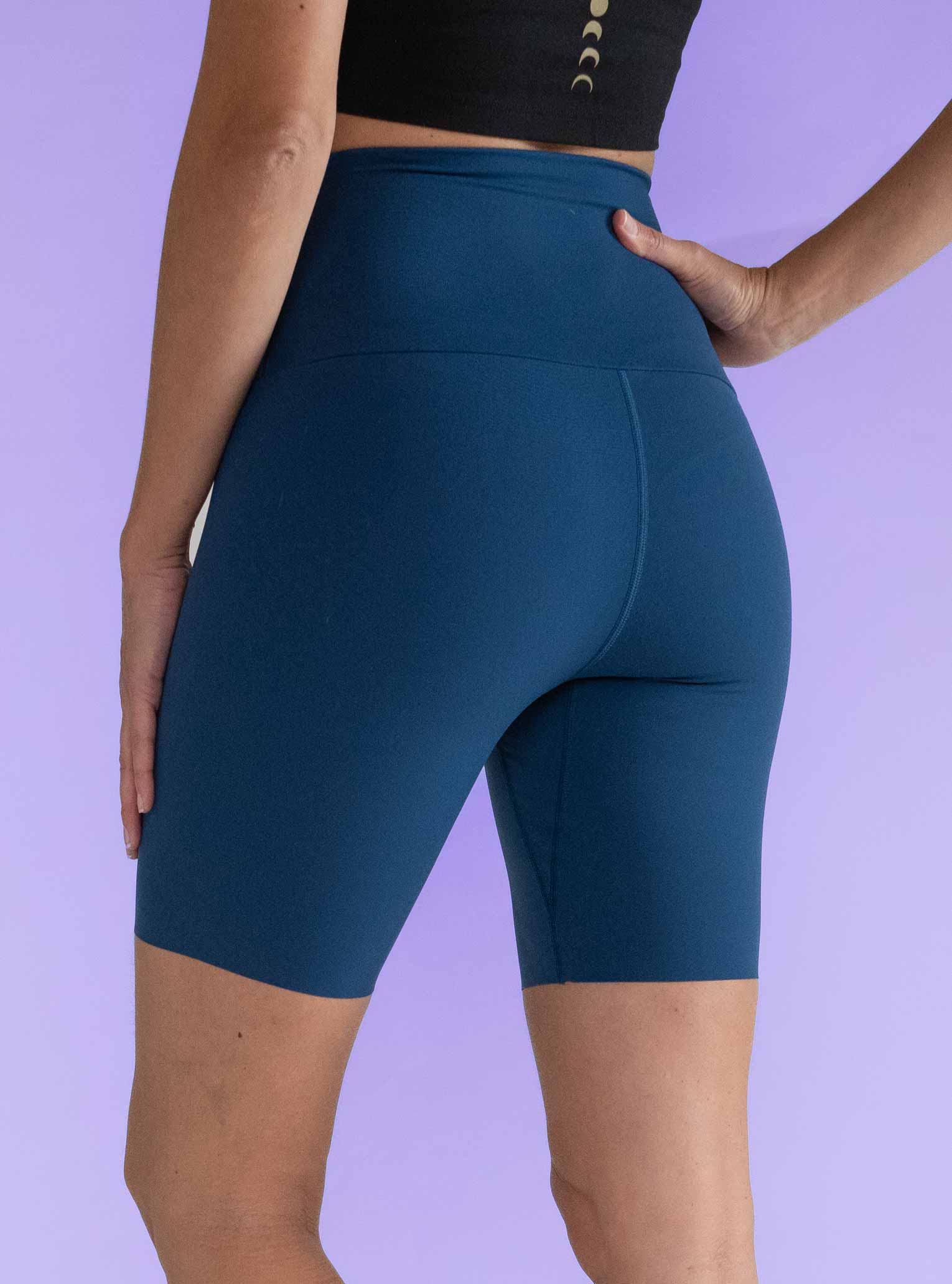 Yoga Shorts FEATHER PETROLBLAU