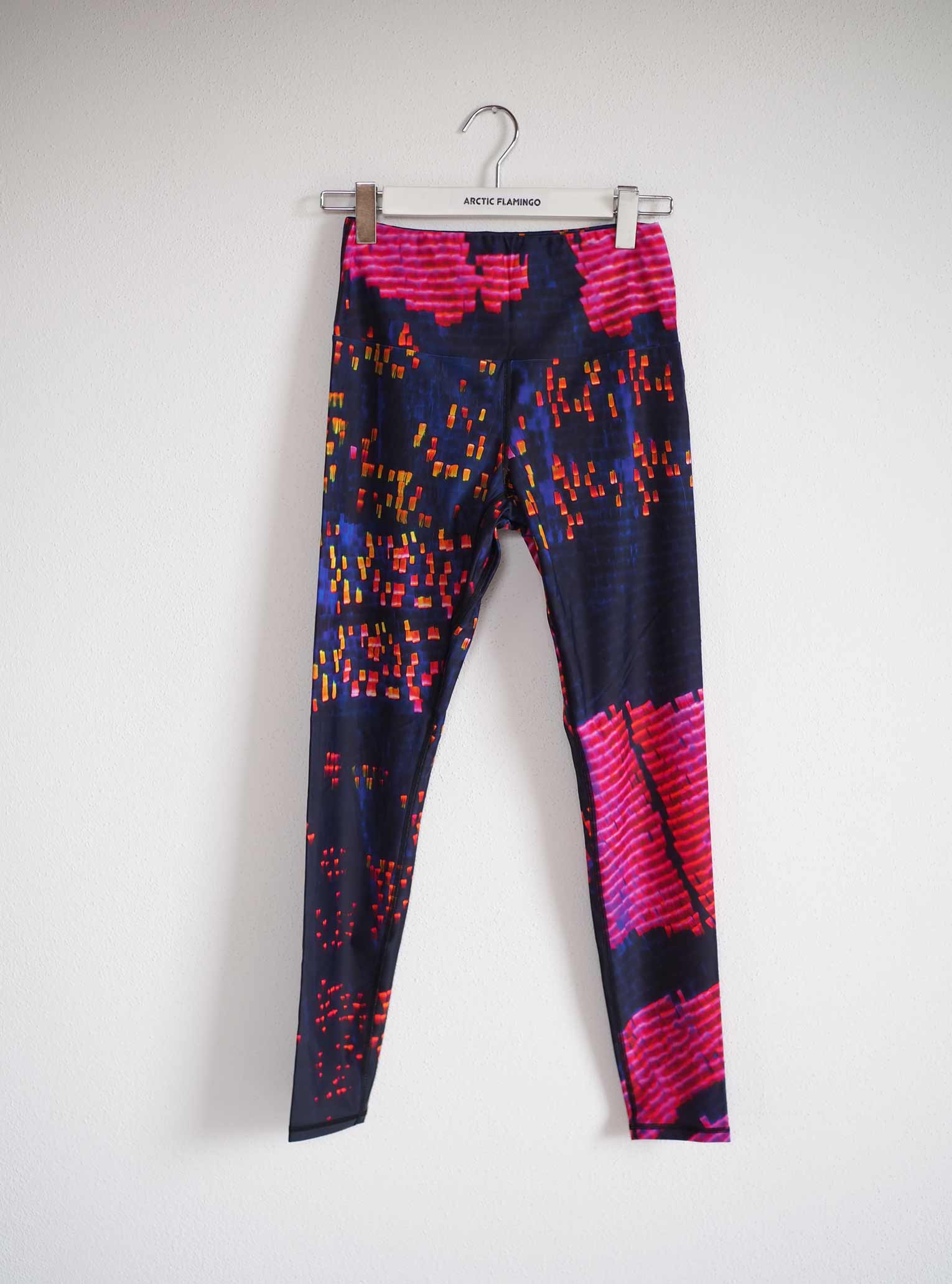 Gr. L - Yoga Leggings TECHNO BIRD
