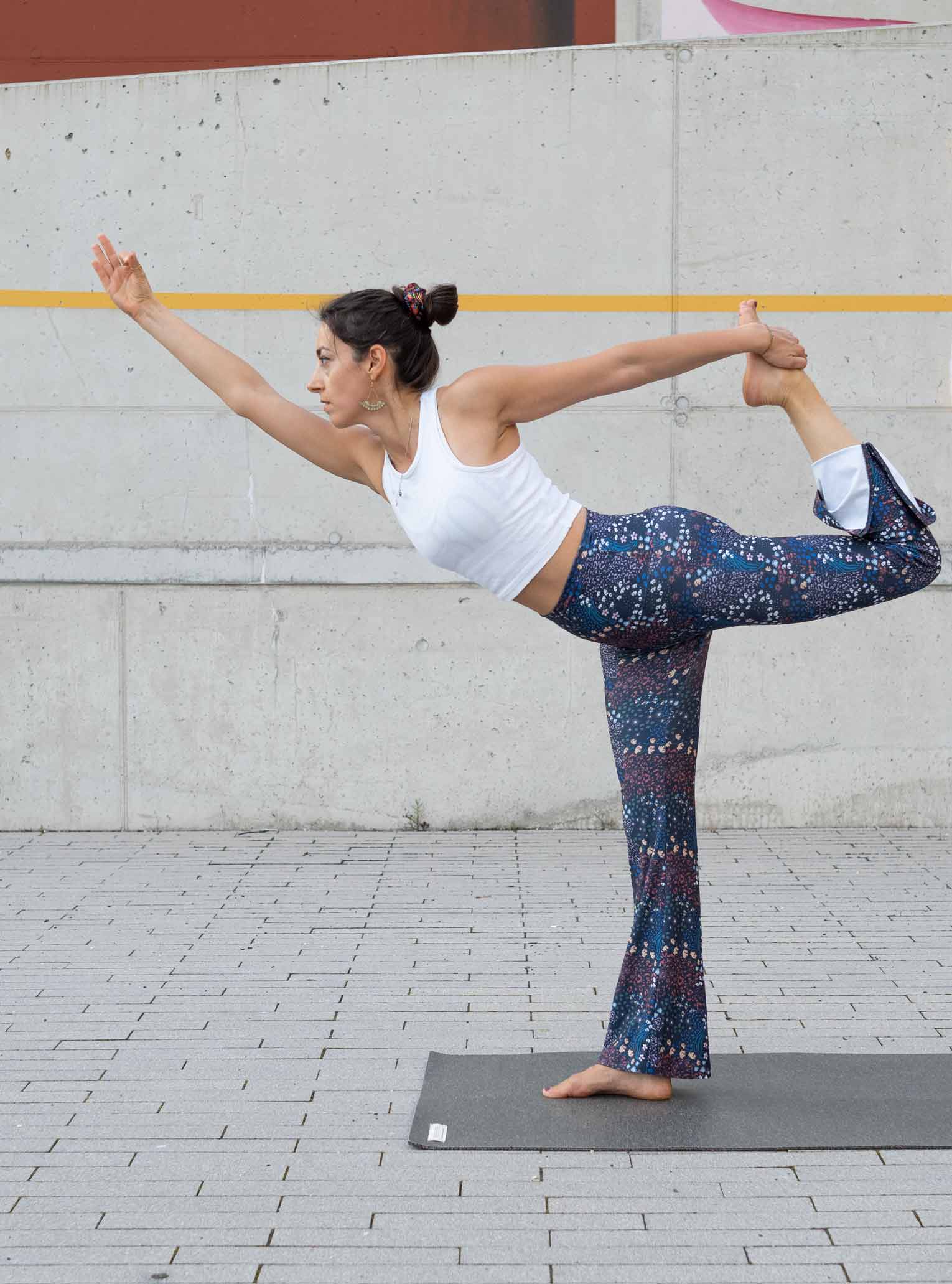 Flared yoga pants FLOWERBOMB